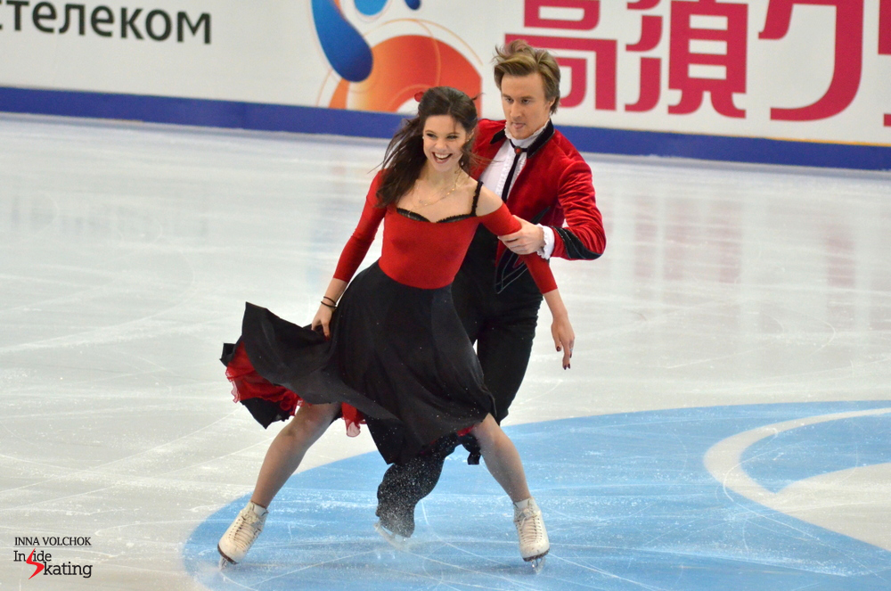 Performing to "Carmen", Elena Ilinykh and Ruslan Zhiganshin set a new personal best, earning 64.12 points for their short dance