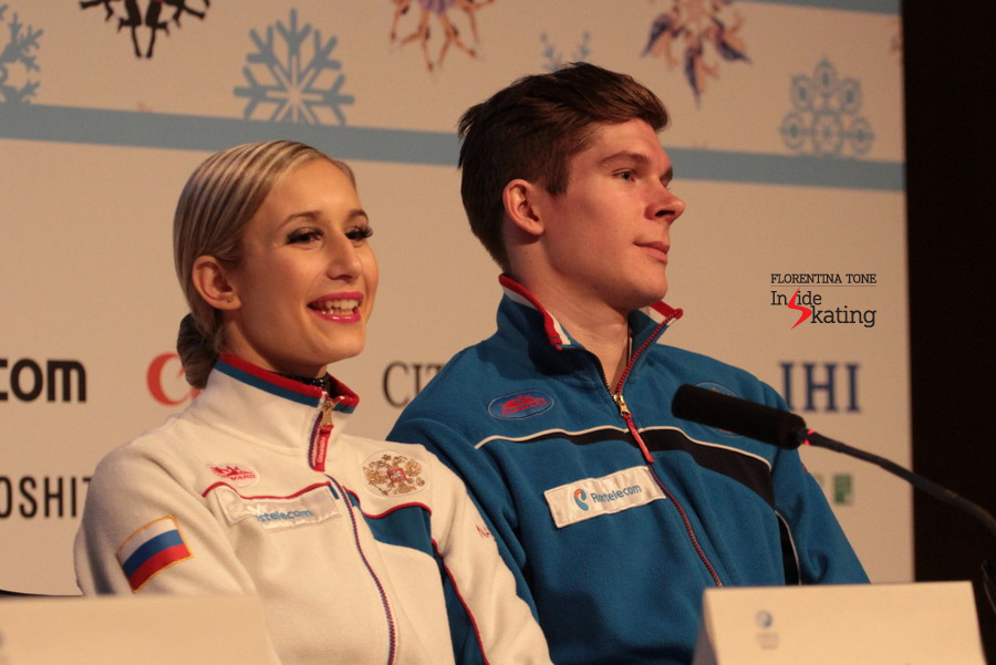 Snapshot from the press conference: Anna and Sergey