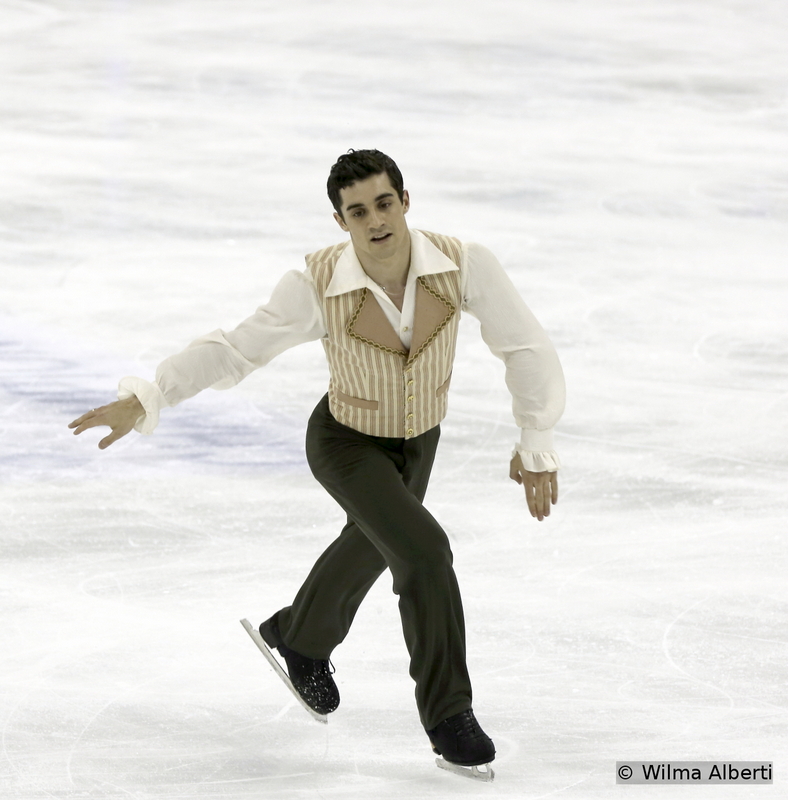 Ladies and gentlemen, here you have the winner of the night – and the current holder of the World Champion title: Javier Fernandez. Last season, the Spaniard – aka the Barber of Seville – trained as much as he could and the hard work paid off: he entered history and gave Spain reasons to celebrate. ¡Felicidades, campeón!