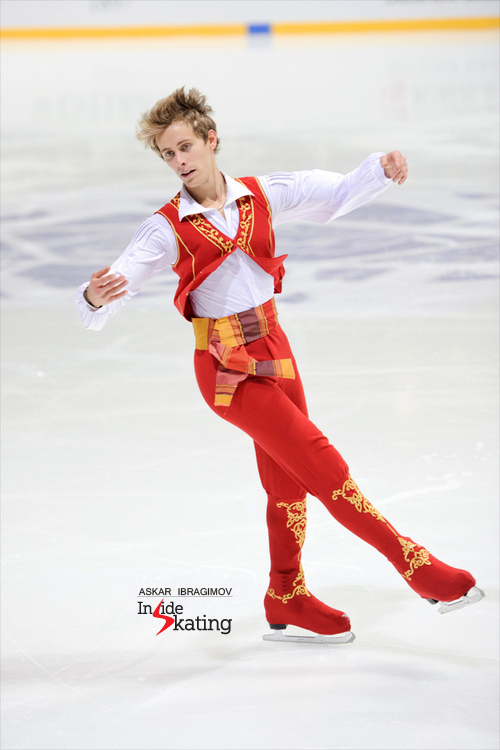 Michal Brezina, as a very colorful Corsaire, during his free skate in Espoo; the program has been choreographed by Salomé Brunner and Stéphane Lambiel. His Grand Prix assignments this season are Skate Canada and NHK Trophy.