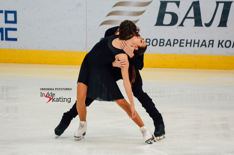 Ksenia Monko and Kirill Khaliavin at the beginning of their free dance, to Nathan Lanier's "Thorn" (picture taken in Minsk, Belarus, at 2015 Ice Star)