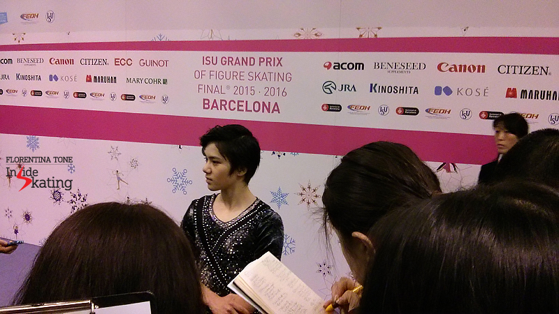 4 Shoma Uno in the mixed zone SP 2015 GPF (2)