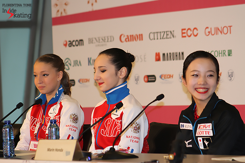 The medalists of the ladies’ event in Barcelona, all smiles and laughter during the press conference; from left to right: Maria Sotskova (silver), Polina Tsurkaya (gold), Marin Honda (bronze)