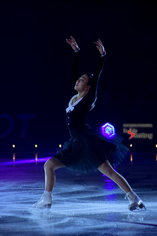 10 Mao Asada skating to Chopin at 2016 Ice Legends