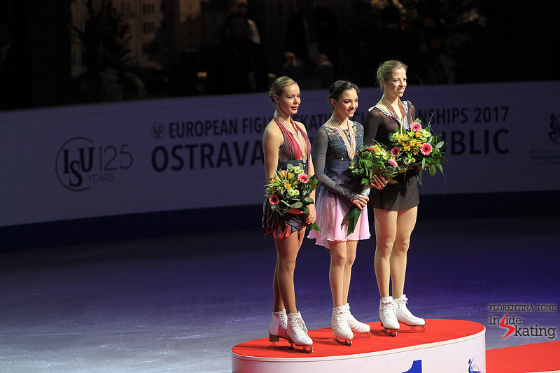 Carolina Kostner medal ceremony 2017 Europeans (2)